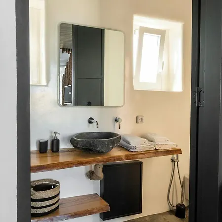 Mykonos Dot Art Homes דירה
