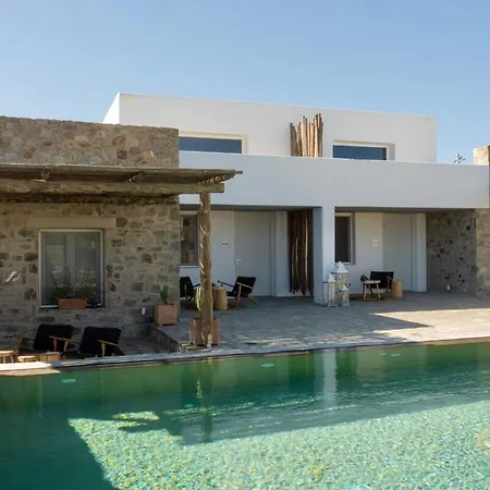 Mykonos Dot Art Homes * אנו מרה